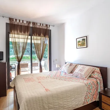 Sa Boadella Beach, - Costa Brava Apartment